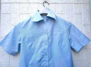 New with tag Light Blue Short Sleeve Shirt