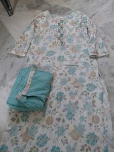 Elegant Floral Kurta with Sequins