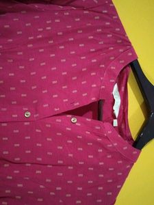 Avaasa Elegant Red Printed Kurta