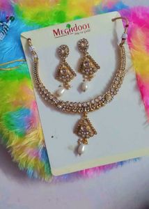 Elegant Gold Necklace & Earring Set
