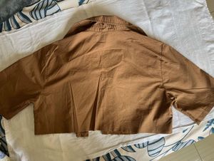 H&amp;M Cotton Boxy Cropped shirt