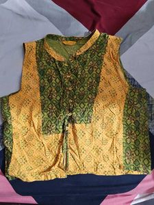 Ethnic Sleeveless front open Shrug Top