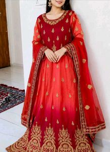 💫 Ethnic Gown
