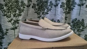 cream-coloured Loafers men