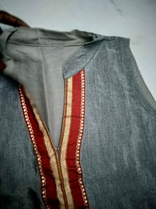 Elegant Grey Kurta with Red & Gold Trim
