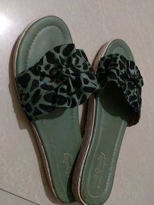 Green Animal Print Bow Slides