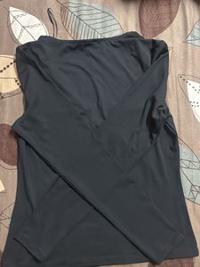 Elegant Black V-Neck Top