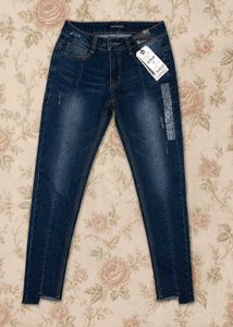 Dark Wash Distressed Skinny Jeans| Korean style