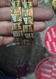 Set of 2 Multi-Tone Bangles