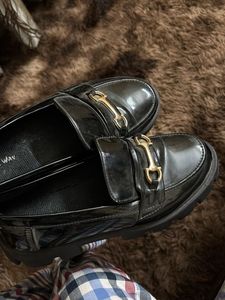get these amazing loafers for your next trip