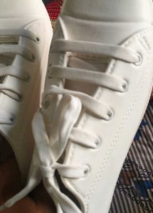 White New Sneakers 🤍