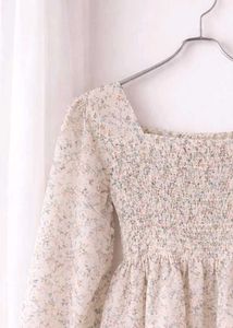 🎀 Floral Smocked Peplum Top 🎀