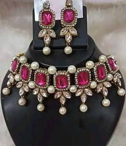 Stunning Pink Stone & Pearl Necklace Set