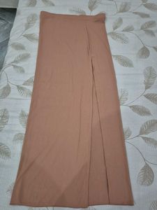Ribbed High-Waist Maxi Skirt with Slit