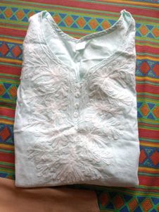 Embroidered White Cotton Kurta