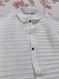 Men's White Textured Shirt