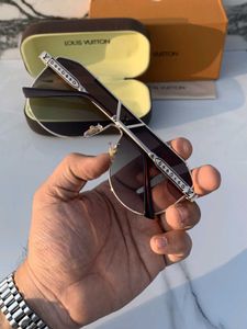 Louis Vuitton Sunglass 👓