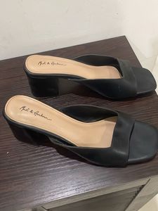 Stylish Black Block Heel Sandals