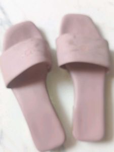 Flipflop Or Flats