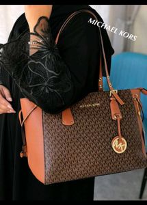 Micheal kors Voyager  handbags