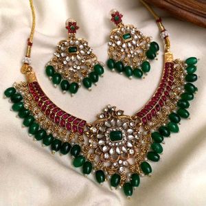 Traditional Gold-Plated Kundan Necklace Set