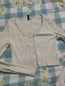 H&amp;M Ribbed lace trimmed top.
