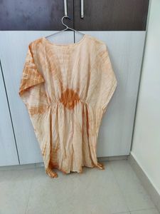 NEW: Cute beach dress from Goa, tie & die, kaftaan