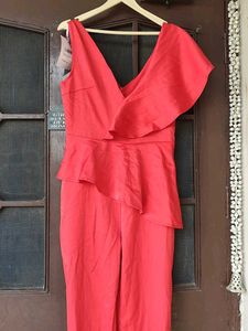 Chic Red One-Shoulder Jumpsuit