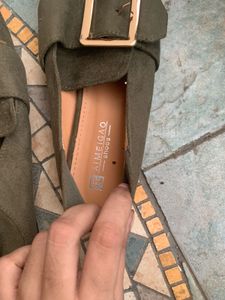 Stylish Suede Loafers with Buckle Accent