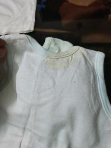 Baby's (0-1months) vests- set of 6