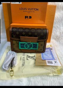 Louis VUITTON Slingbags