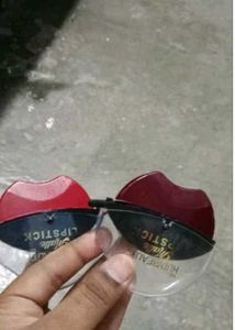 Combo set of stylish Lipstick In Red/Maroon Colour