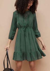 Fame forever by lifestyle green dress. Size L. kne