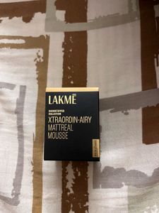 Lakme Mattreal Mousse(Sealed fully new)