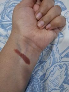 Nykaa Lipstick + Swiss Beauty Lipliner