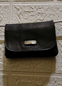 Paquetage Paris Black Leather Wallet