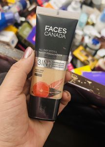 Faces Canada 3-in-1 Matte Foundation