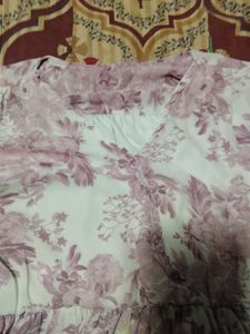 Beautiful Floral Print top❤️