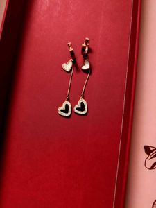 Anti-tarnish Heart Dangling earrings