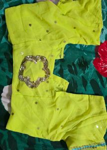 green saree is very beautyful and flower
