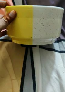 Ceramic Serving Bowl With Lid