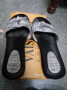 Stylish Women's Slides with Bow Detail