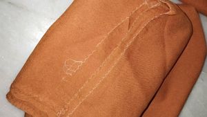 Simple Neck Design Suit