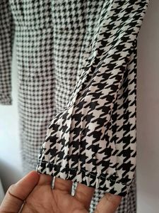 Tokyo Talkies Houndstooth Dress size M