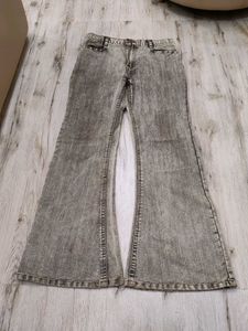 Ma6100 Craz bootcut jeans waist 32 inches