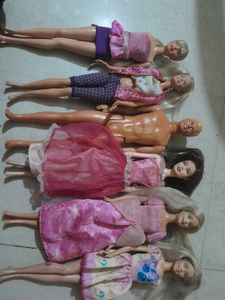Lot of 6 Fashion Dolls