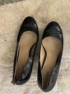 Shiny Black Ballet Flats