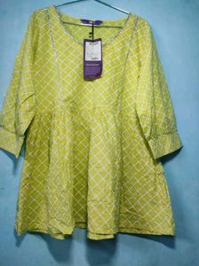 Cute Green Checkered Top
