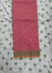 Elegant Pink Saree with Geometric Pattern