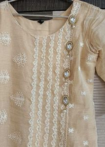 Elegant Embroidered Kurta
